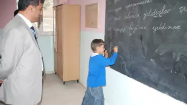 Hani Kaymakamı Duman Okullarda İncelemelerde Bulundu