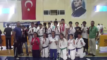 Çiftlikköylü Karateciler İyi Başladı