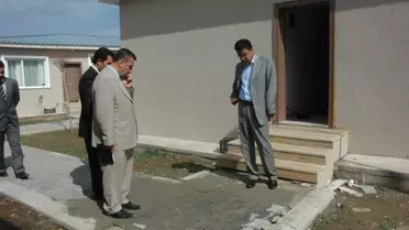 Gevaş Kaymakamı Güni'den Gama Holding'e 'Lojman' Teşekkürü