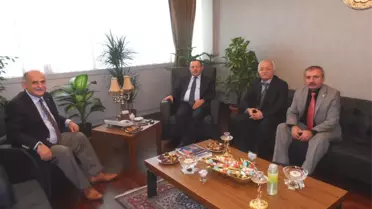 Malatya Heyetinden Müsteşar Ulvi Saran'a Ziyaret