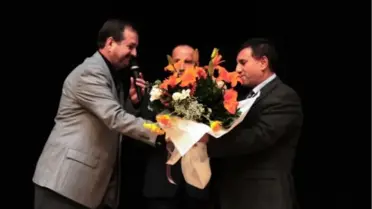 Prof. Dr. Üstün Döken Beylikdüzü'nde Sahne Aldı