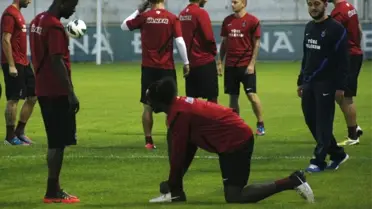 Trabzonspor'da Beşiktaş Maçı Öncesi Forvet Sıkıntısı Yaşanıyor