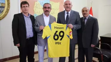 Bayburt İl Özel İdare Gençlik Spor Yönetiminden Vali İpek'e Ziyaret