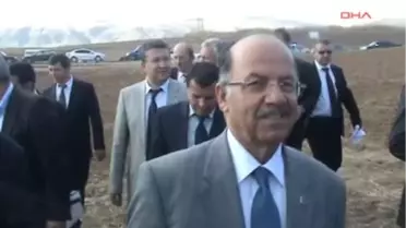 Kırıkkale Valisi, Traktöre Binerek Anız Ekimi Yaptı Yeniden