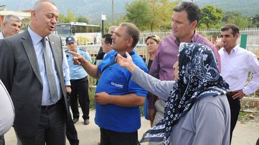 Manisa'da Mahalle İçindeki Dereler Temizlenecek