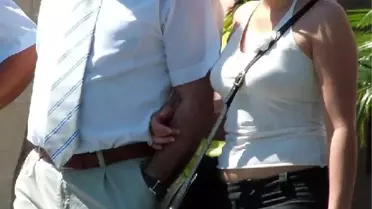 Genç Kadın, Dekanı Dolandırdı