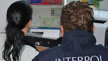 İnterpol Reddetti, Mahkeme Israrcı
