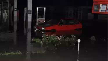 Sel Felaketinin Ardından Ölü Sayısı 3'e Yükseldi