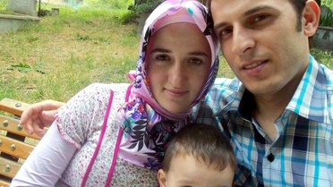 Depremde Ölen Öğretmen ve Ailesi Anıldı