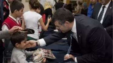 Yetim Çocuklara Bayram Hediyesi