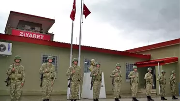 Anadolu Ajansı, Sınırdaki 'Kınalı Kuzular'In Bayramını Görüntüledi