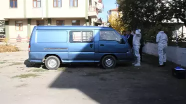 İki Kardeşi Kafasına Sıkarak Öldürdüler