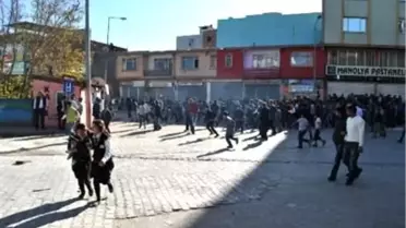 Doğubayazıt'ta BDP Eylemi Sonrası Olay Çıktı: 6 Gözaltı