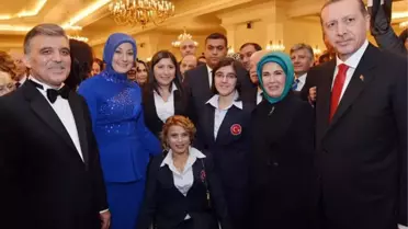 Neslihan Kavas'a, Köşkte Özel İlgi