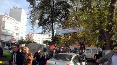 Öfkeli Köylüler Valiliğe Girmek İstedi