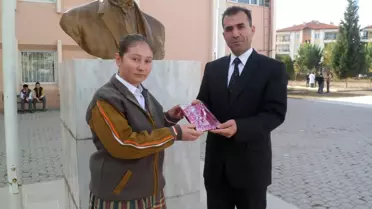 Kula'da Ayın Dev Öğrencisi Seçildi