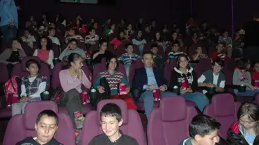 Başbakanın Koruma Müdürüydü, Çocukların Sevgilisi Oldu