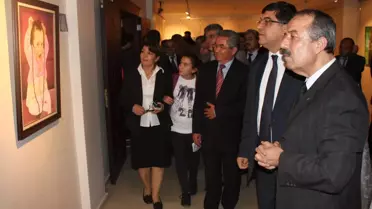 Gaziantep'te 'Çocuk' Konulu Resim Sergisi Açıldı