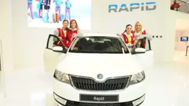 Voleybol Takımı Oyuncuları Autoshow'da