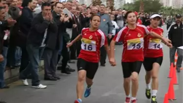 En Hızlı Postacılar İzmir'de Yarıştı