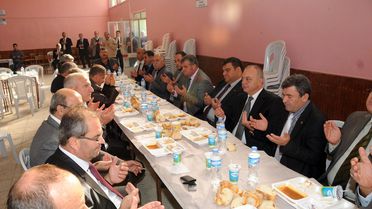 Koldere'ye Atatürk Heykeli