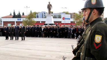 Atatürk, Edremit'te de Törenle Anıldı