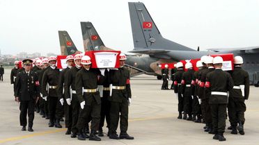 17 Şehit Memleketlerine Uğurlandı