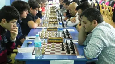 Atatürk Kupası Satranç Turnuvasına 120 Kişi Katıldı