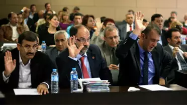 Büyükşehir Belediye Meclisi'nde 'Asfalt' Çıkışı