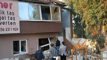 Mermer Fabrikasındaki Patlamada Bekçi Yaralandı