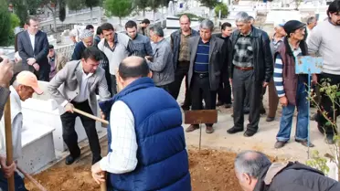 Ortaklar Bir Çınarını Daha Kaybetti