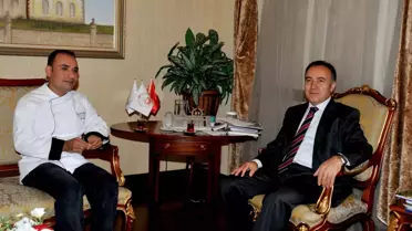 Vali Altıparmak Ödüllü Aşçıları Kutladı