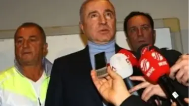 'Bize Başka Dışarıya Başka Konuşuyor'