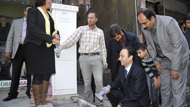 Açlık Grevini Bitiren Baydemir Göreve Başladı