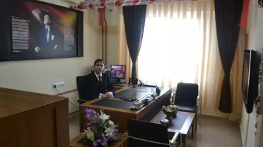 Ardahan'da Köksal Malkoç Yılın Öğretmeni Seçildi