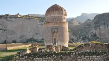 Hasankeyf'teki Zeynel Bey Türbesi ve Külliyesi de Miniatürk'te Sergilenecek