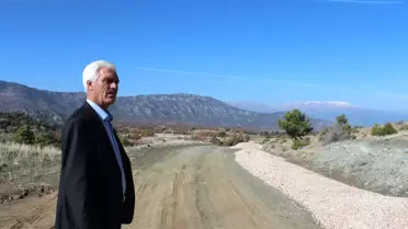 Gencek Beldesinde Arazi Yolları Asfaltla Kaplanıyor
