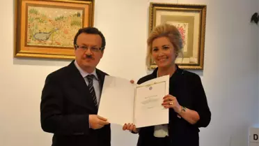 Üniversitede Kat'ı Sergisi