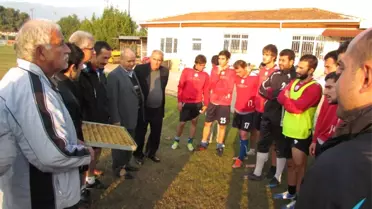 CHP'den Ödemiş Belediyespor'a Baklava Dopingi