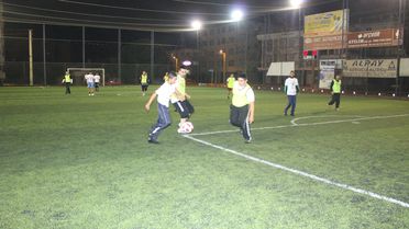 Roman Çocuklarını ve Akademisyenleri Futbol Bir Araya Getirdi