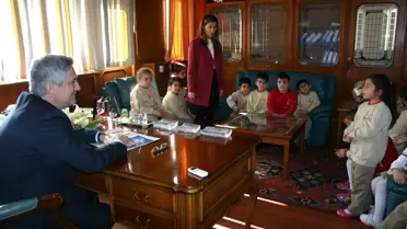 Minikler Rektörü Terletti