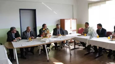 Didim Anadolu Lisesi Kitap Okuyor