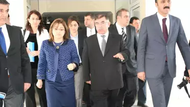 Bakan Şahin, Atıl Durumdaki Efteni Oteli'ni İnceledi