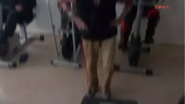 Erzincan Huzurevinde Gangnam Style Dansı