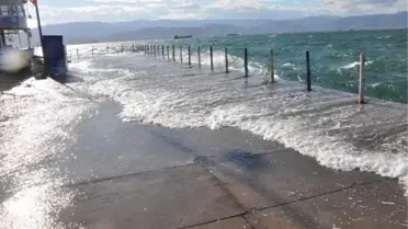 Kocaeli Lodos İzmit Körfezi'nde Deniz Suyunu 1 Metre Yükseltti.