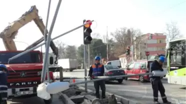 'Sürekli Aydınlığın Yenilenen Adı'