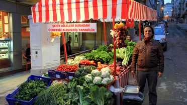 Seyyar Satıcı Şehit Yakınlarından Ücret Almıyor
