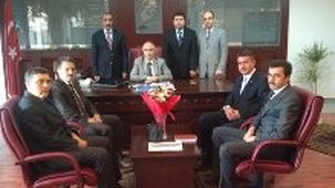 Eğitim-Bir-Sen Melikgazi Kaymakamı Hasan Karahan'ı Ziyaret Etti