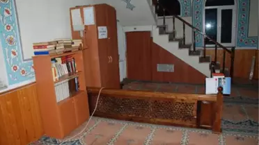 Borçtan Dolayı Caminin Elektriği Kesildi