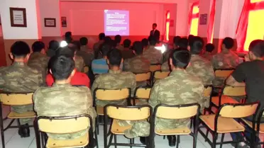 Askerlere 'Sosyal Güvenlik' Semineri